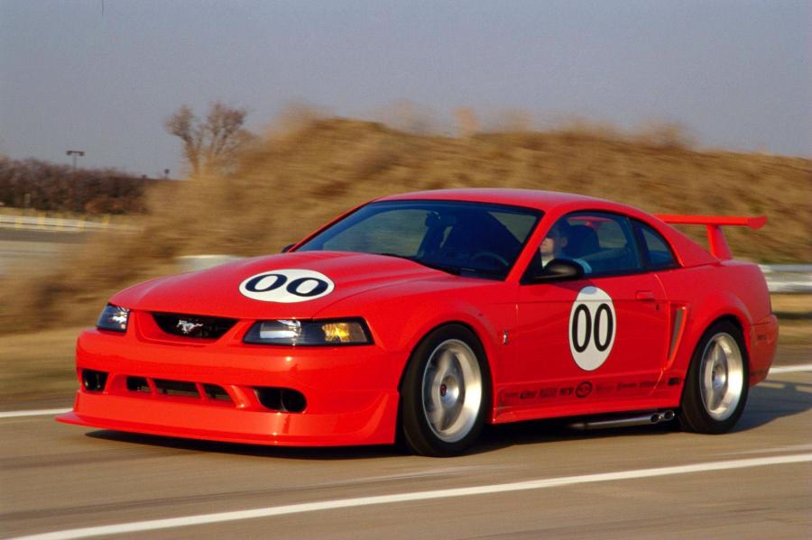  Ford Mustang SVT Cobra R 2000 года  (фото 115 из 128)